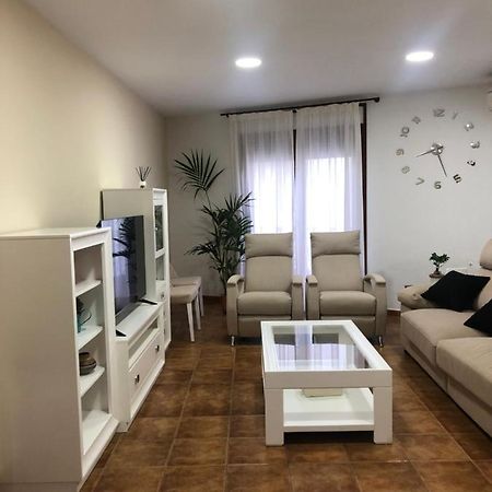 Piso Nuevo Plaza De La Constitucion Sta Cruz De La Zarza Apartment Santa Cruz de la Zarza ภายนอก รูปภาพ